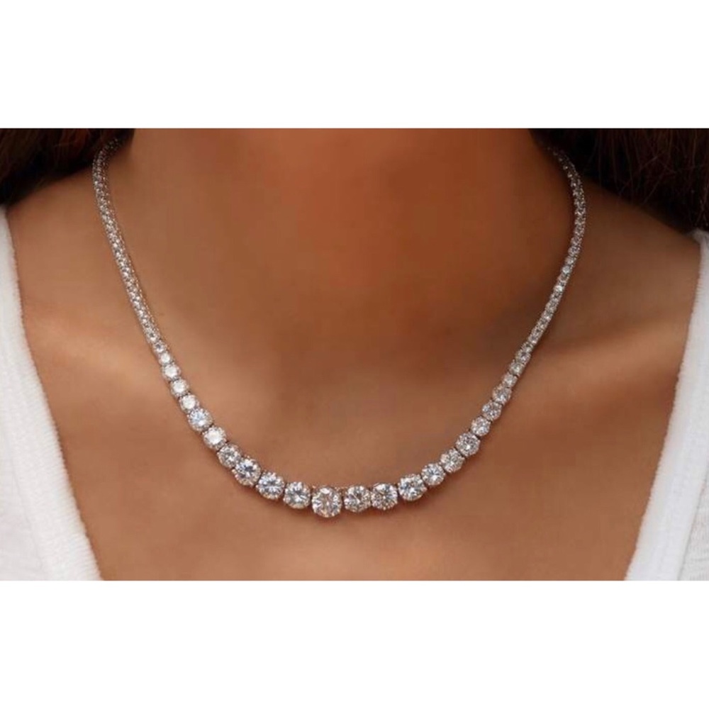 🎀• 18k White Gold Made With Swarovski Elements